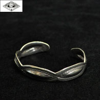 LARRY SMITH BR-0016 Leaf Bangle