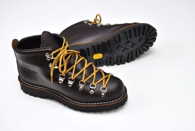 Danner  MOUNTAIN LIGHT 