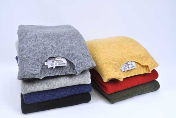 INVERALLAN Crew Neck Saddle Sweater