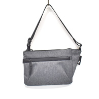 Aer Sling Pouch（Travel Collection) 